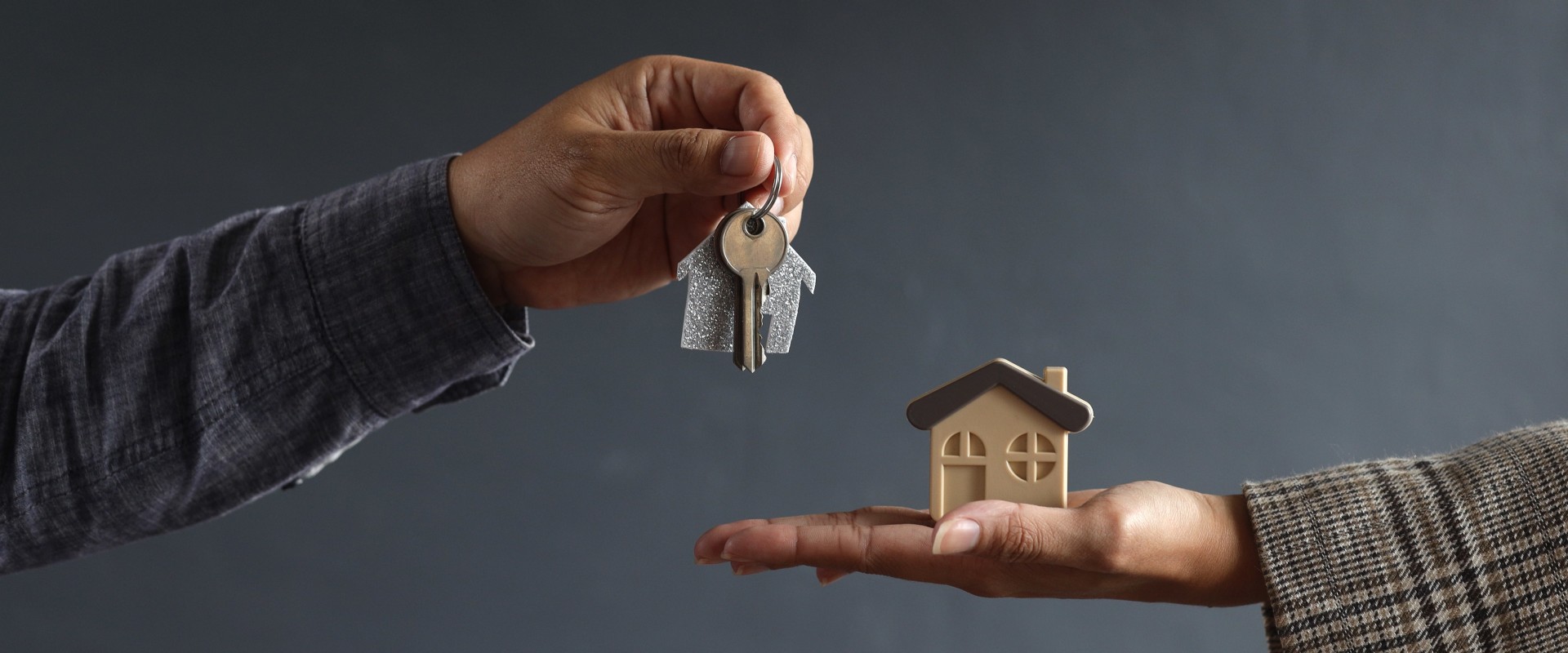 The Essential Role of a Property Manager in Managing Finances and Tenants